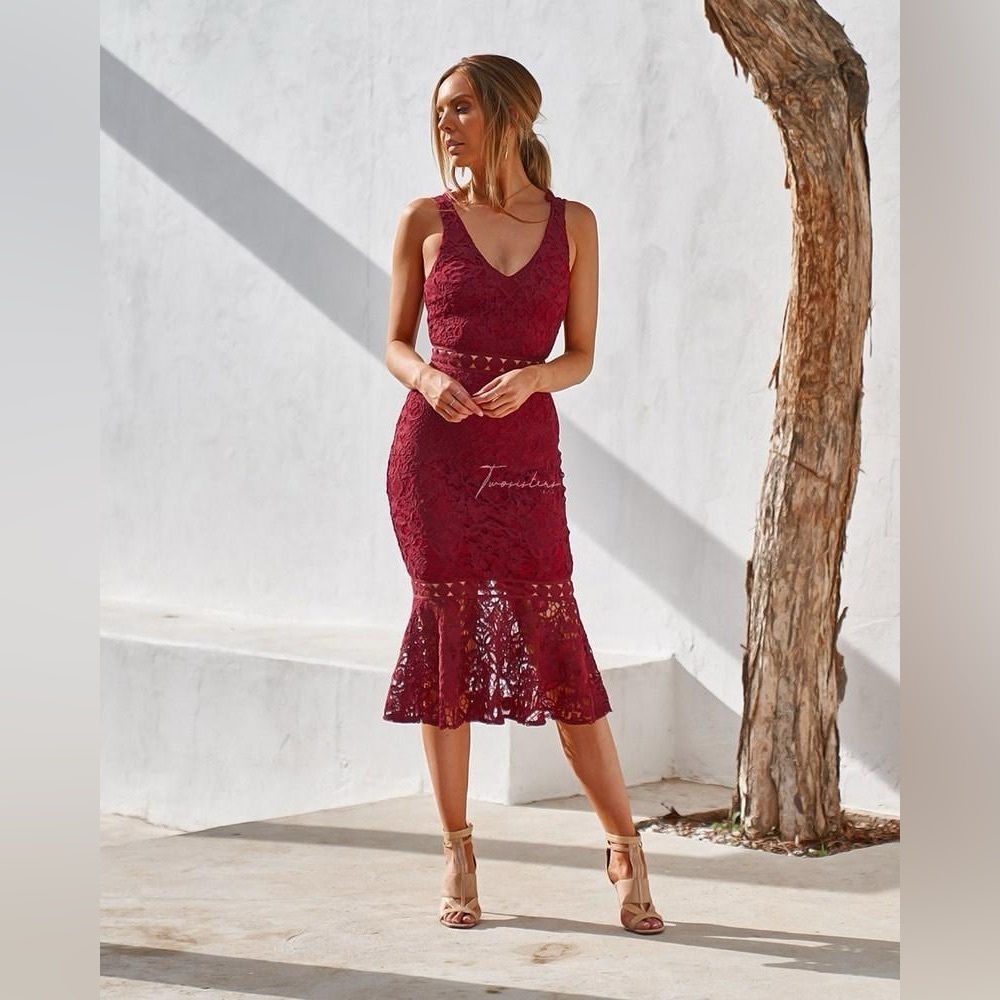 Twosisters the‎ Label Sonia Estelle Burgundy Knit Lace Trumpet Hem Midi Dress